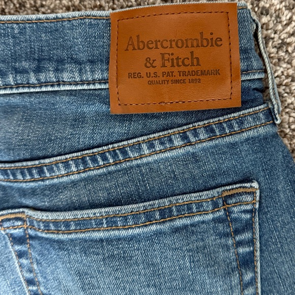 Abercrombie & Fitch Signature Stretch Athletic Slim Jeans 30x32 - Picture 4 of 4